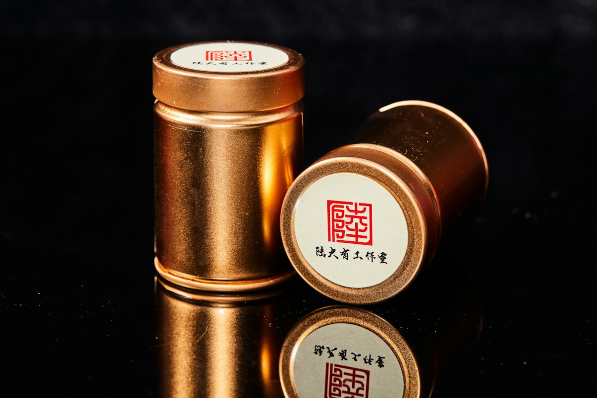 Richtig gelagerter Oolong Tee in einem hochwertigen Behälter